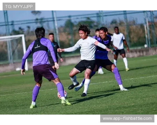 天津津门虎热身赛不敌大连英博,以考察球员为主 天津津门虎热身赛不敌大连英博,以考察球员为主
